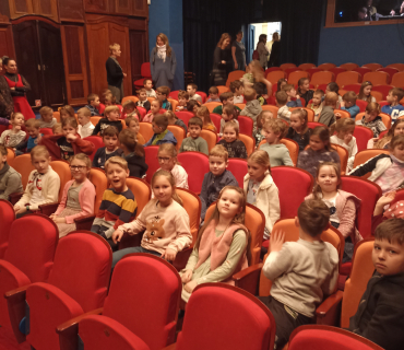 Prvňáci v Divadle Drak