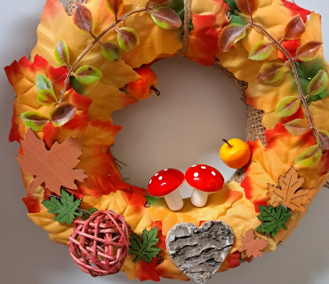 Podzimní věnečky z kroužku aranžování