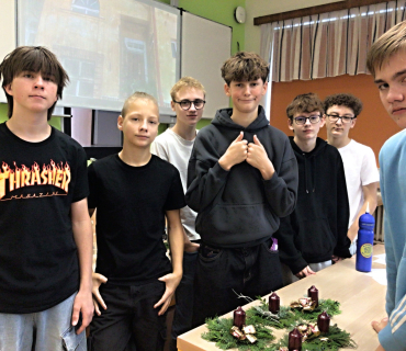 Vánoční vyrábění 5. - 9. tříd