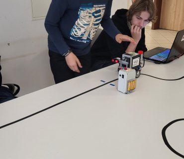 Velký úspěch našich týmů na soutěži Robodo