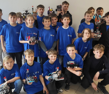 Velký úspěch našich týmů na soutěži Robodo