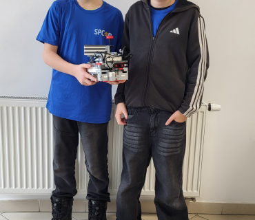 Velký úspěch našich týmů na soutěži Robodo