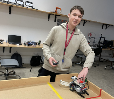 Velký úspěch našich týmů na soutěži Robodo