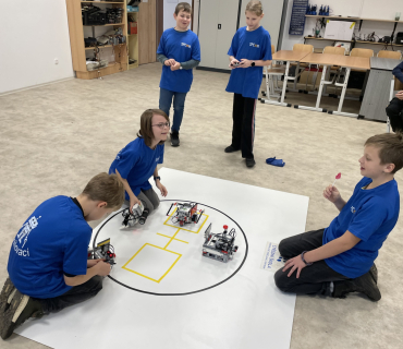 Velký úspěch našich týmů na soutěži Robodo